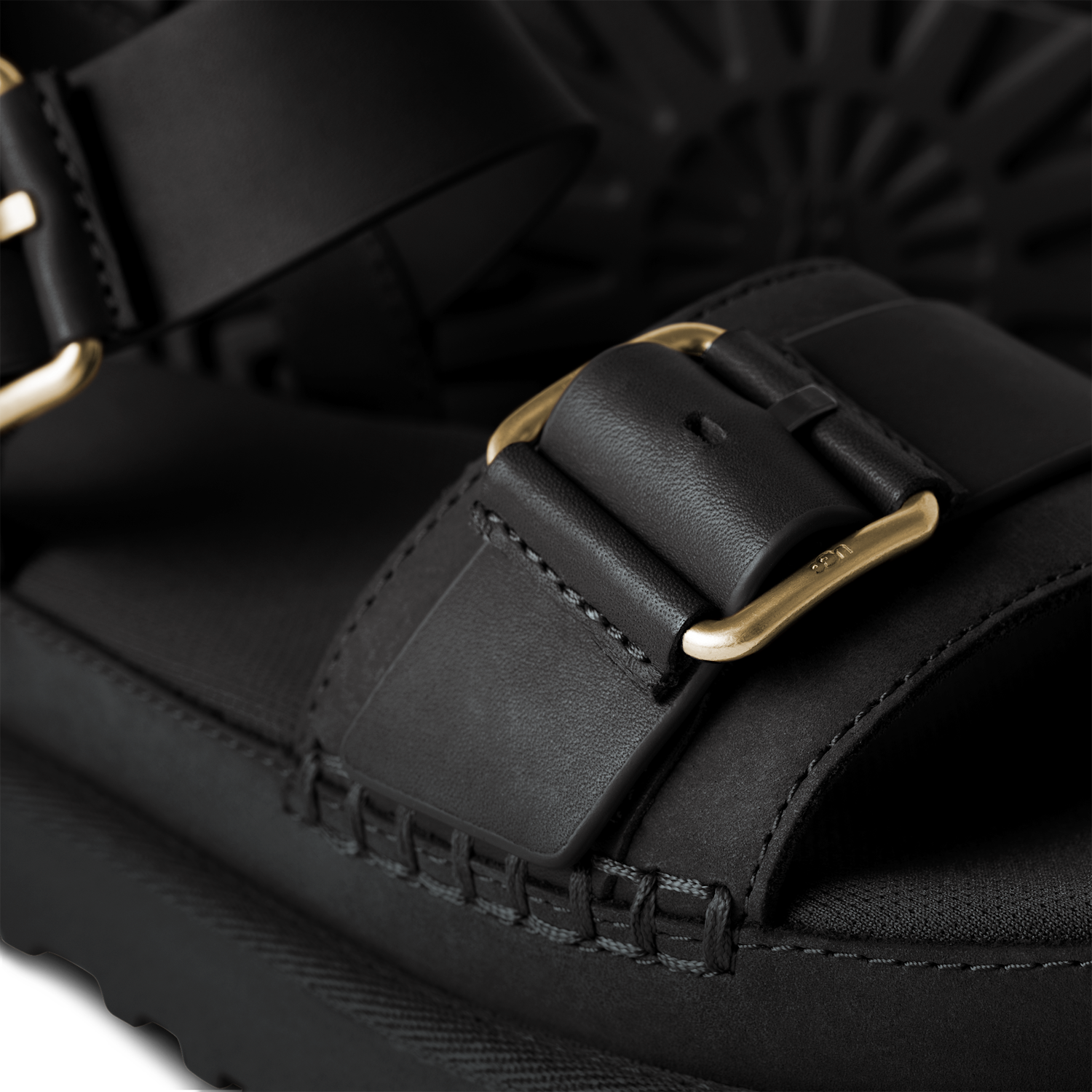 UGG Goldenstar Villa Sandal Black, Black (1167392-BLK)