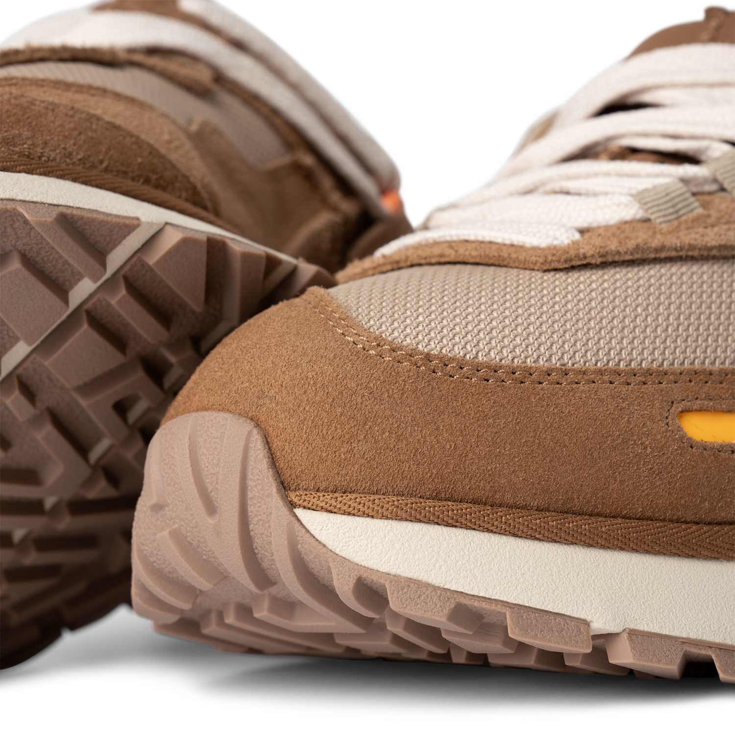 UGG RetroFi Low Chestnut, Chestnut (1167491-CHE)