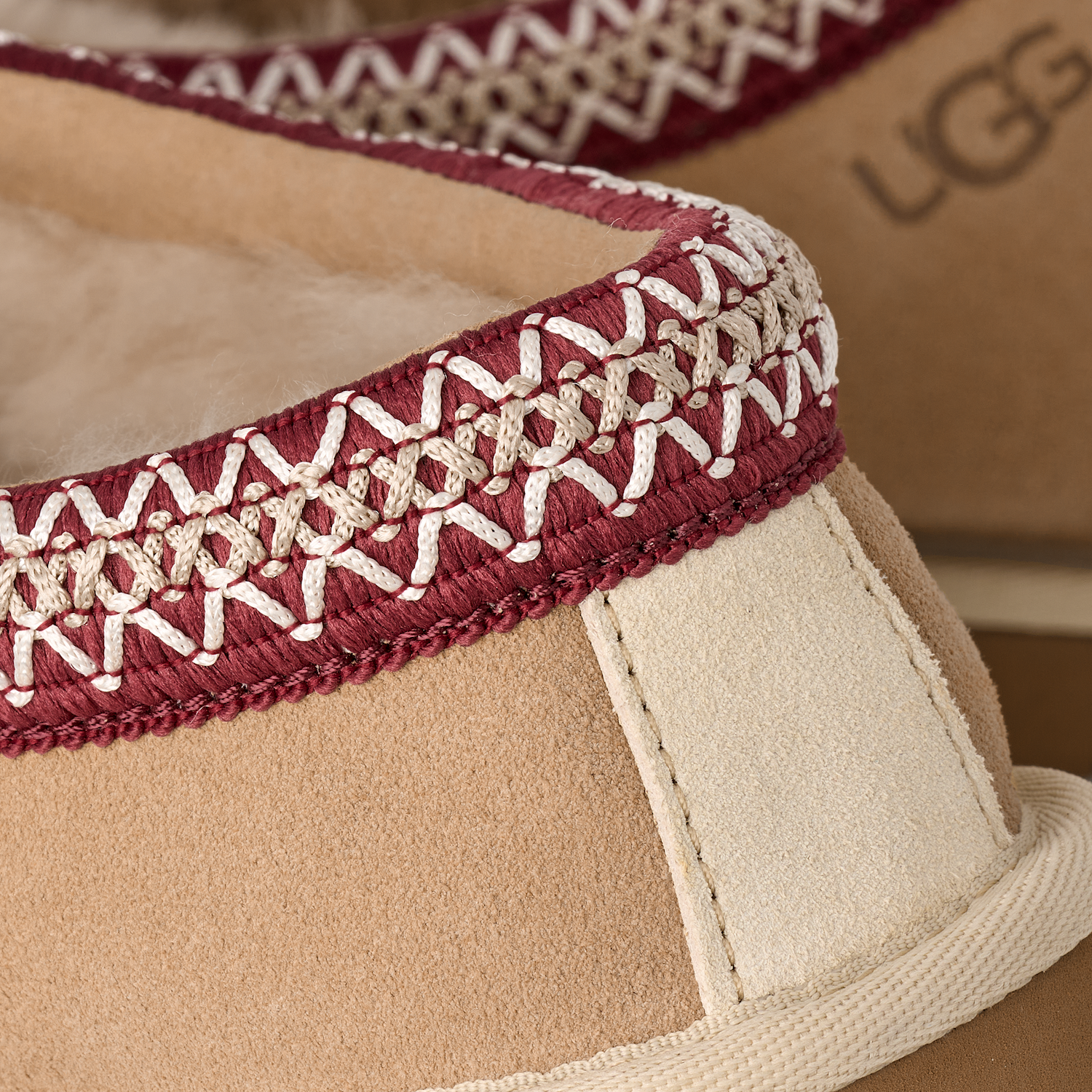 UGG Tasman II Slipper Driftwood Biking Red, Driftwood/Biking Red (1174671-DWD)