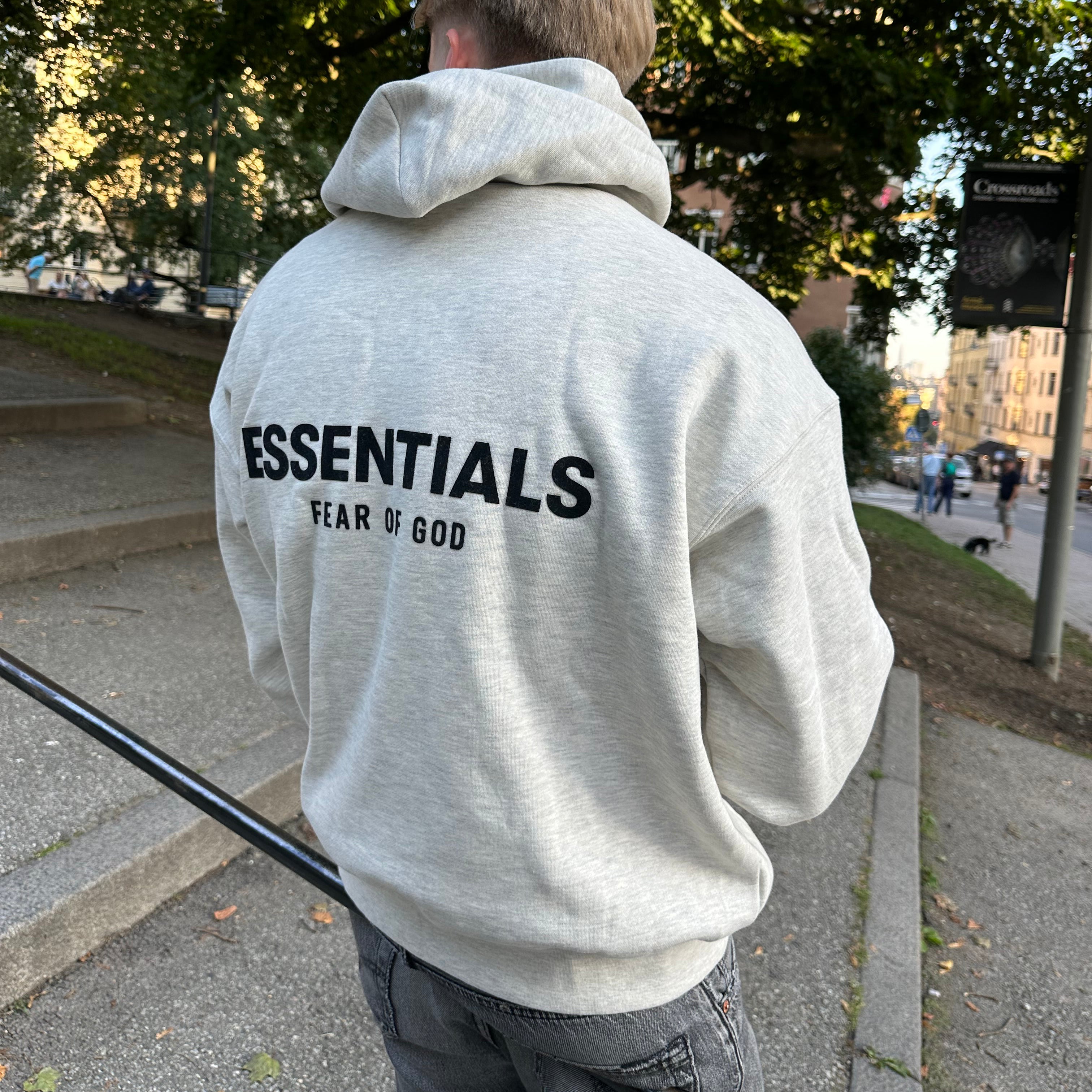 Essentials huppari