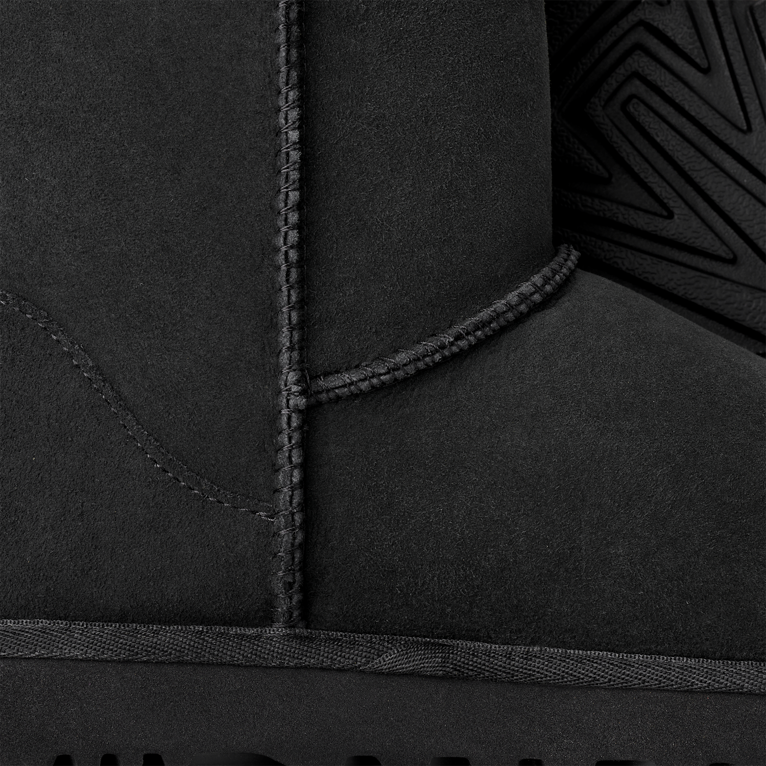 UGG Classic Short II Boot Black