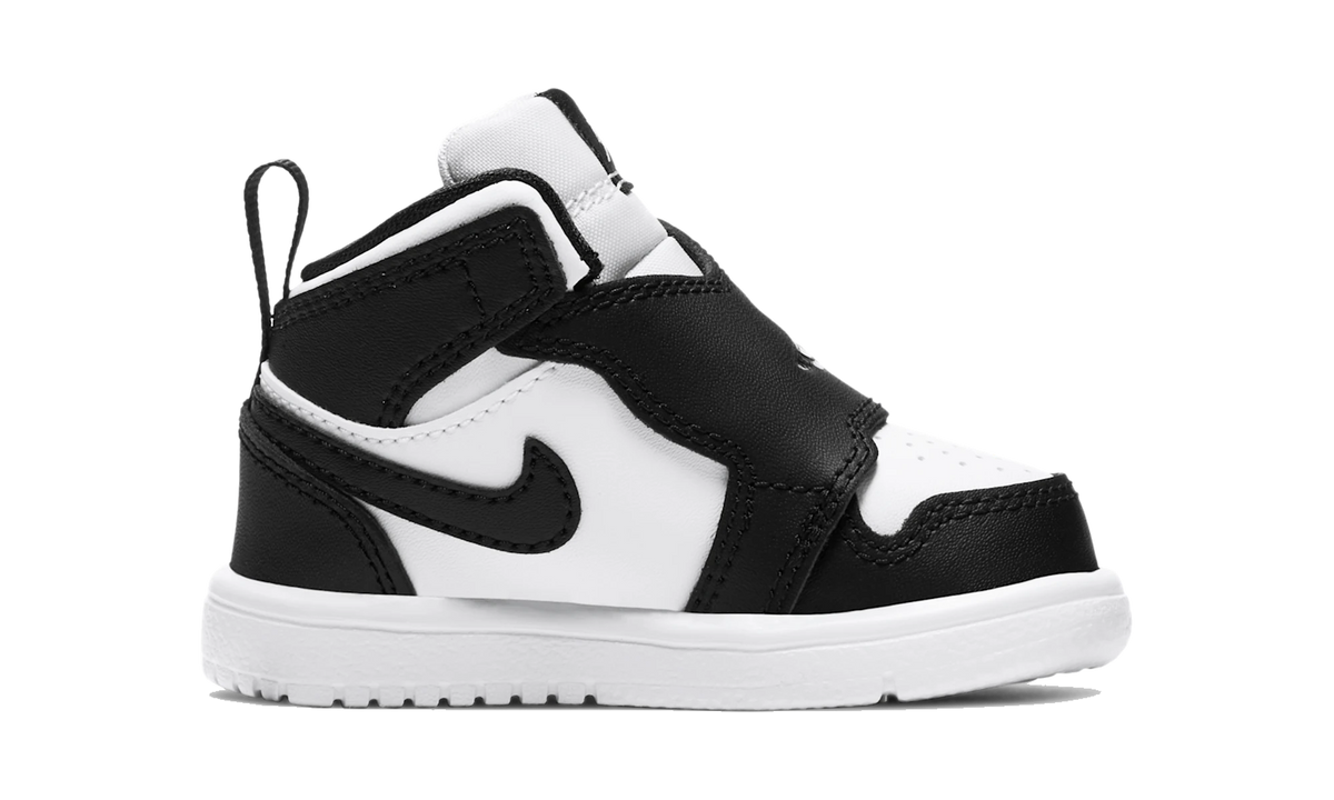 Sky Air Jordan 1 Baby and Toddler Shoe Black/White/Black