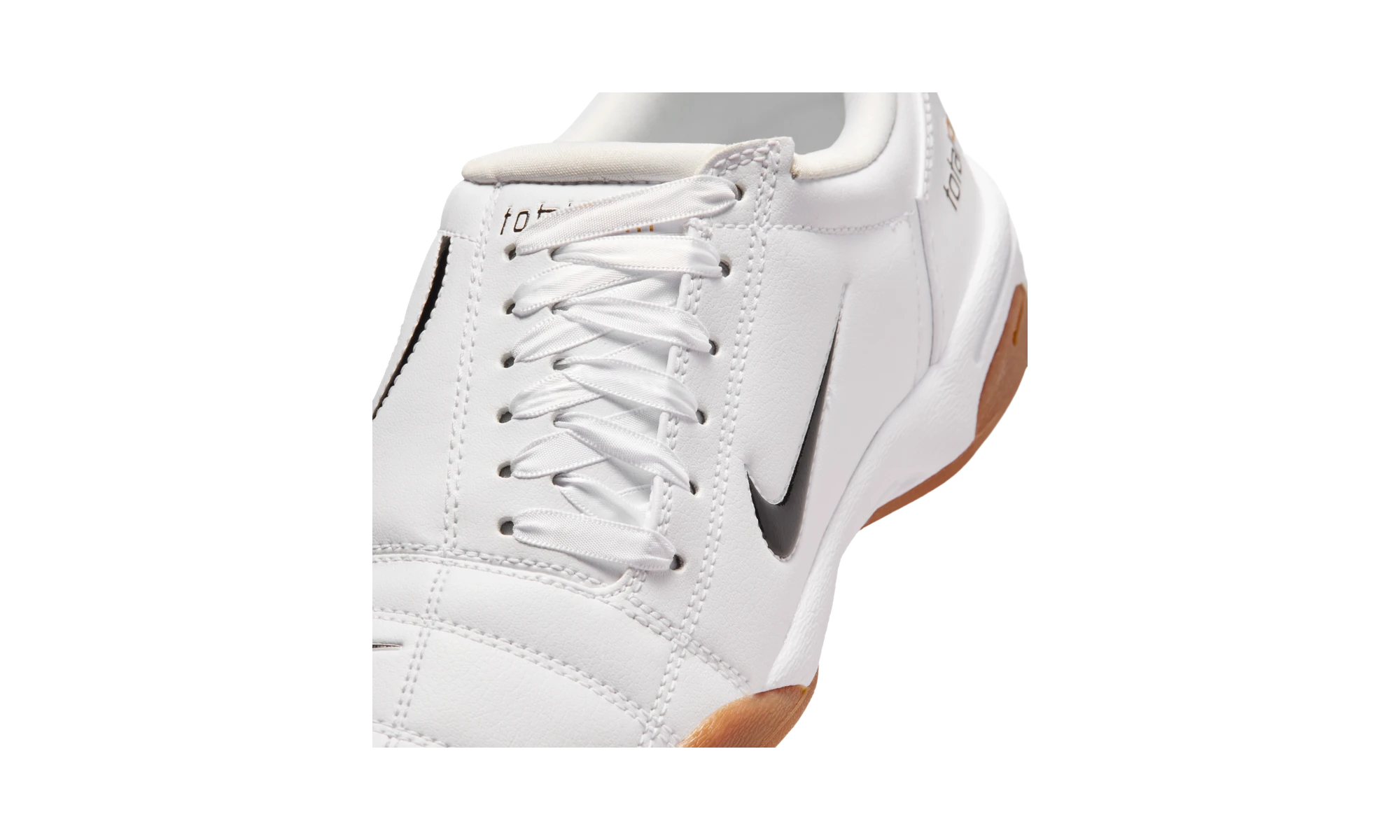 Nike Total90 White/Gum Medium Brown/Metallic Gold/Black