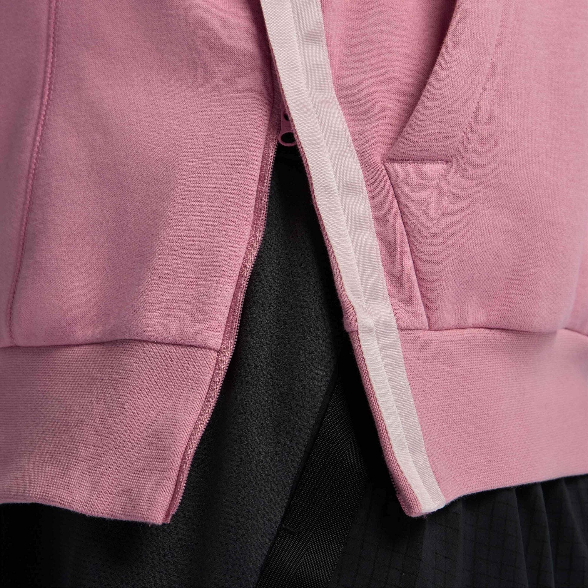 Sabrina Fleece Basketball Hoodie Elemental Pink/Pink Foam/Black