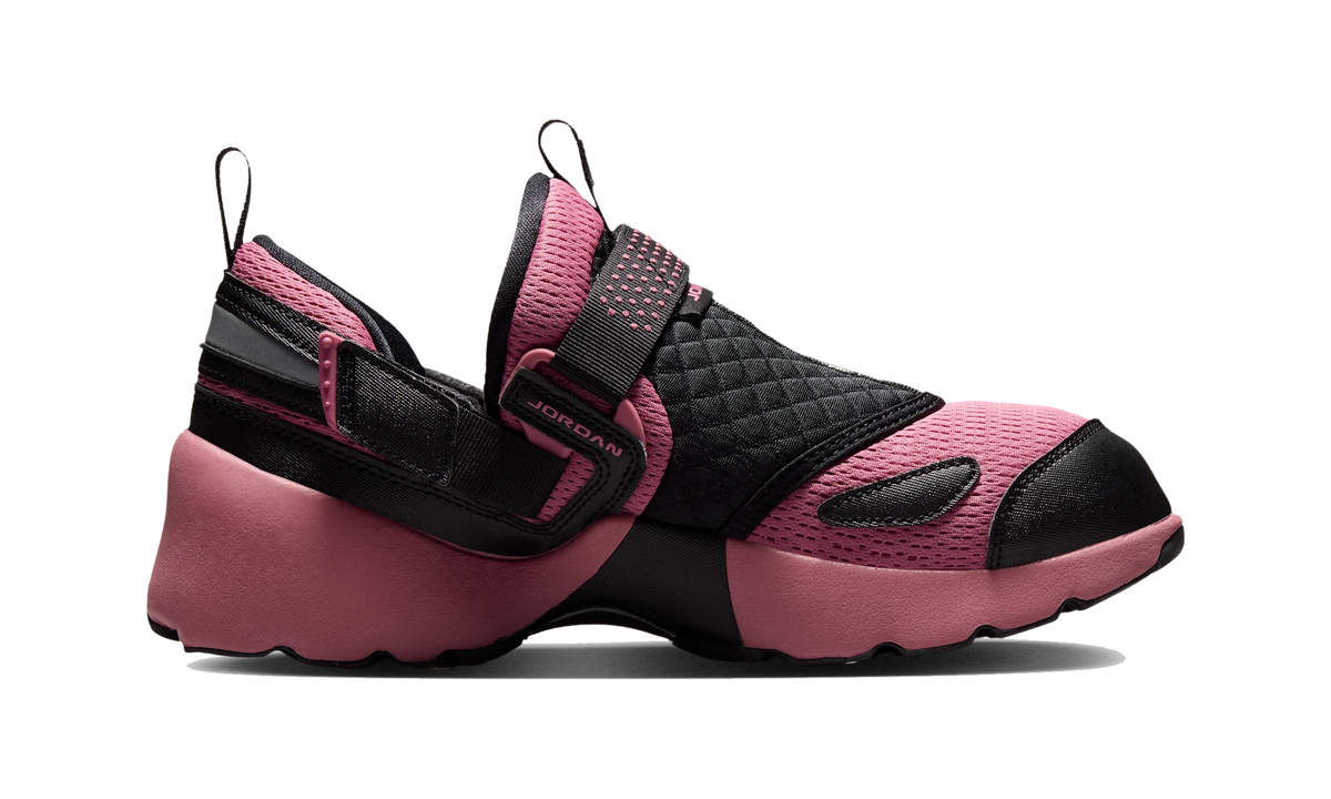 Air Jordan Trunner LX Black/Reflective Silver/Desert Berry