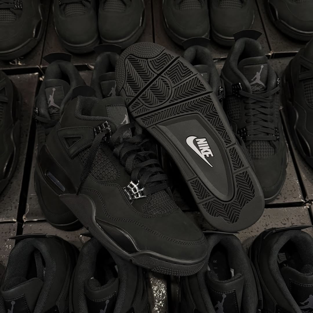 Air Jordan 4 Retro Black Cat (2025), Black/Black/Light Graphite (FV5029-010 / IB4171-010)
