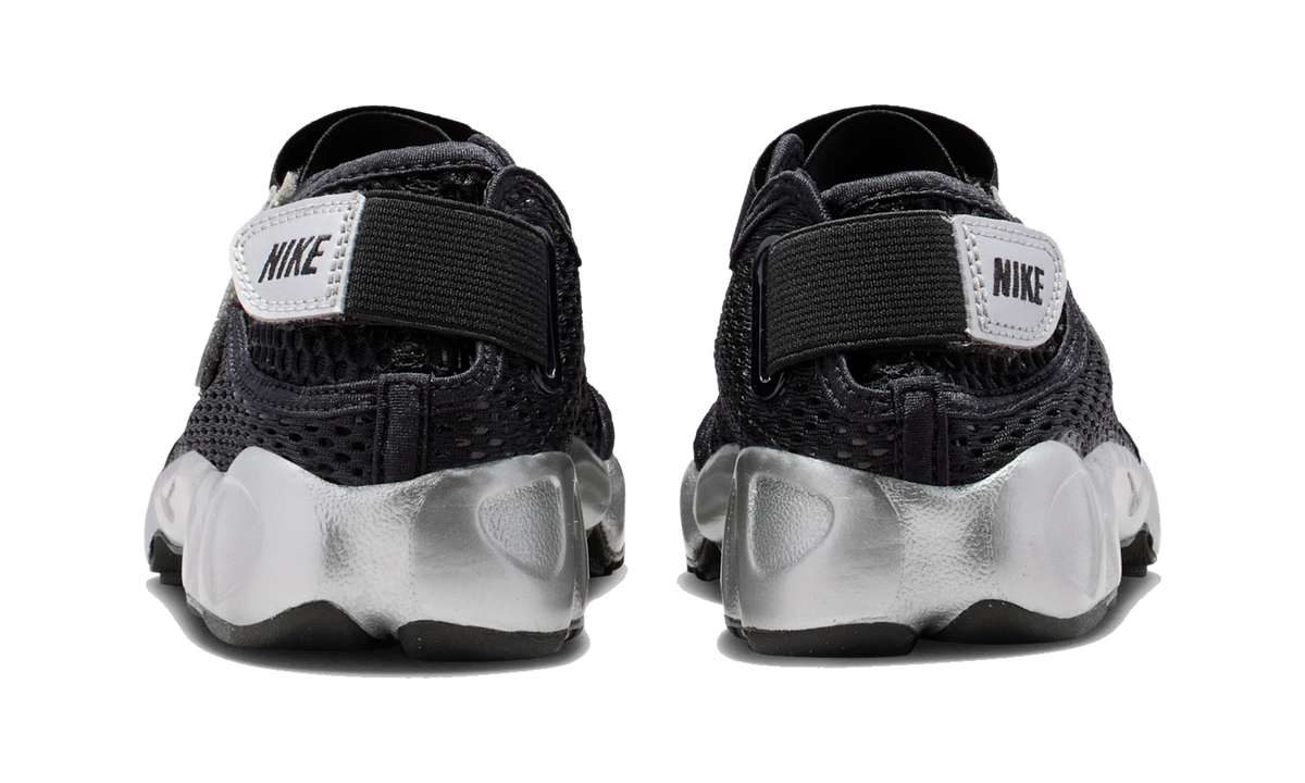 Nike Rift 2 SE Big/Younger Kids' Shoes Black/Metallic Silver