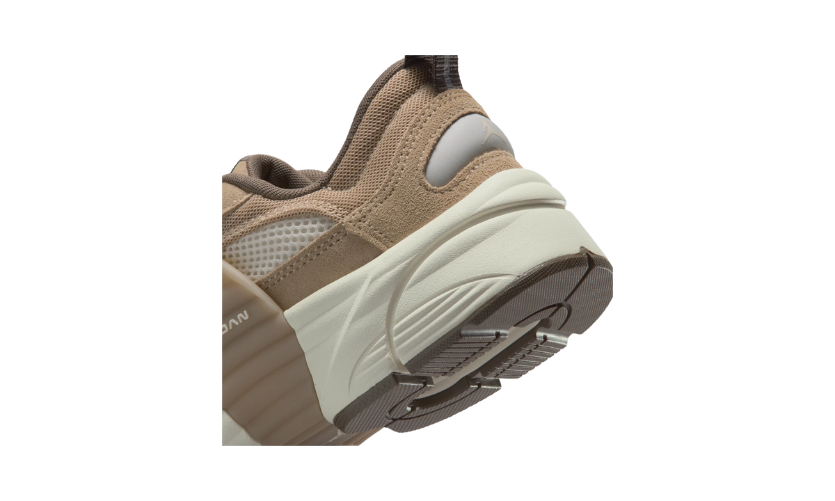 Air Jordan Trunner O/S Khaki Pale Ivory