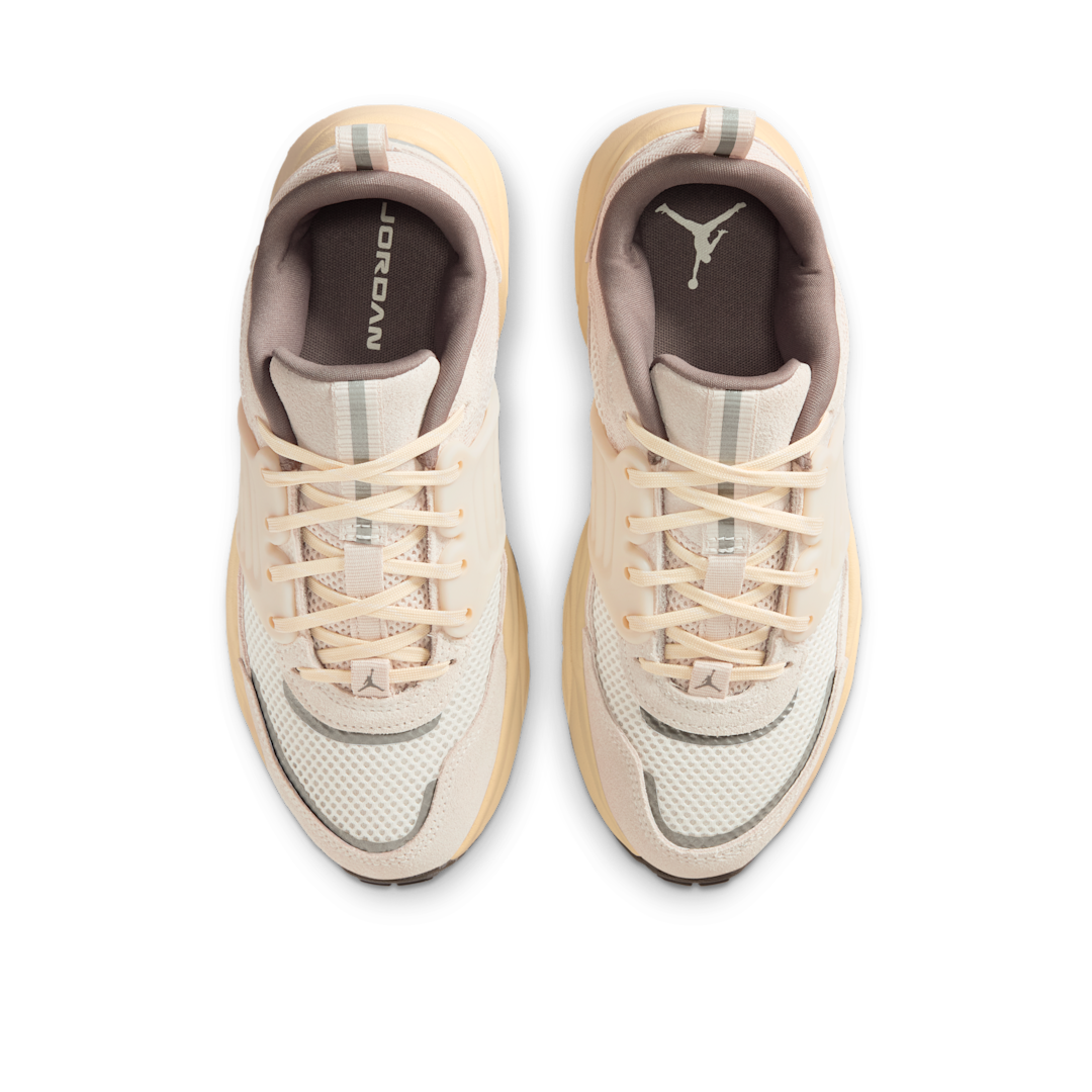 Air Jordan Trunner O/S Light Orewood Brown, Light Orewood Brown/Phantom/Muslin/Ridgerock (II6531-101)