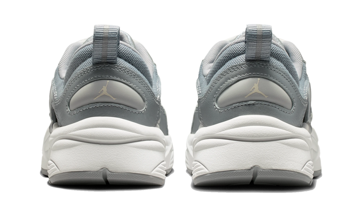 Air Jordan Trunner O/S Swan Wolf Grey Silver