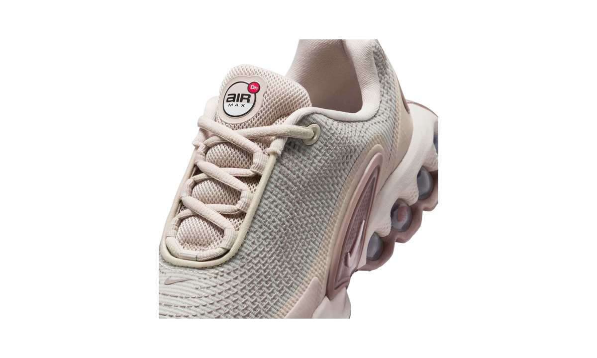Nike Air Max Dn Cream II/Taupe Haze/Tattoo/Silt Red