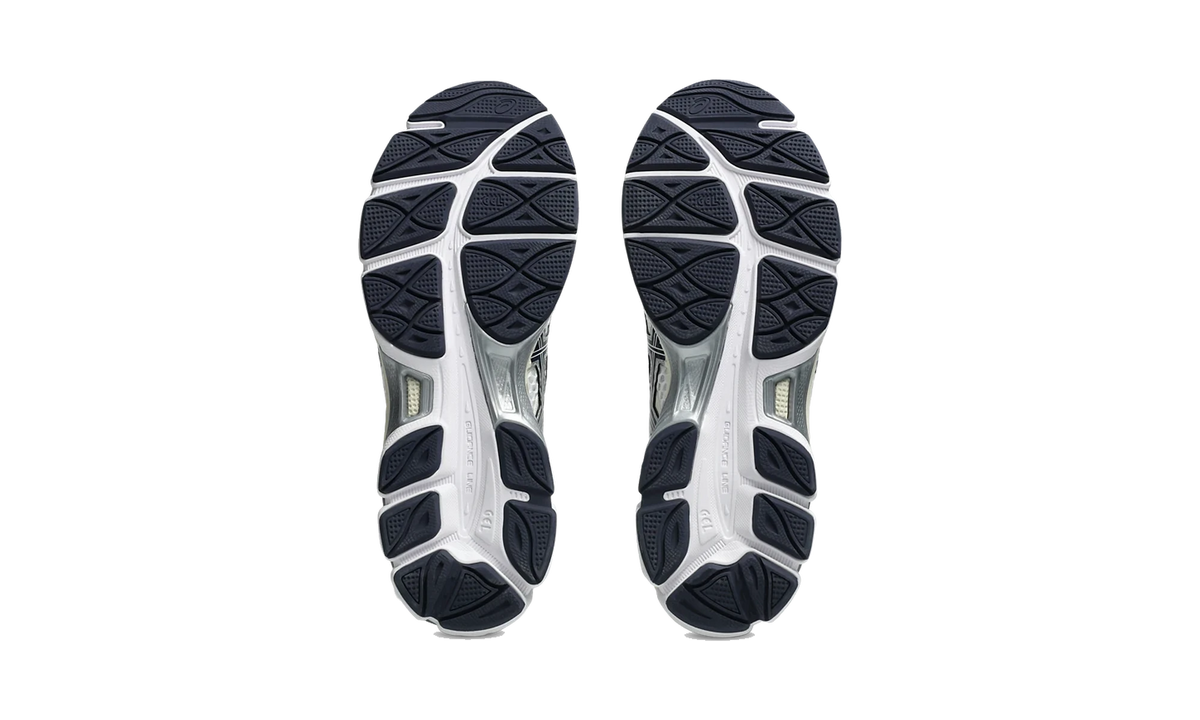 ASICS Gel-Cumulus 16 White Midnight