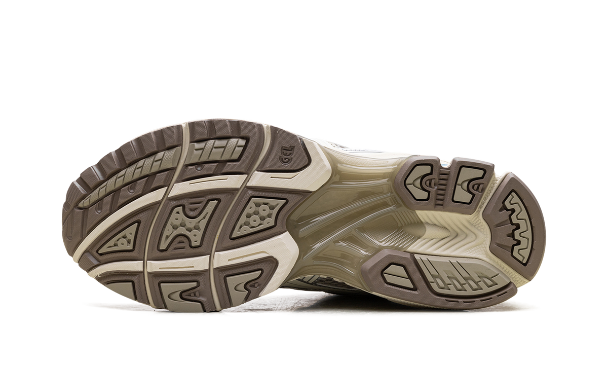 ASICS Gel-Kayano 14 Juliana Salazar
