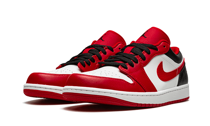 Air Jordan 1 Low Bulls, White/Black-Red (553558-163 / 553560-163)