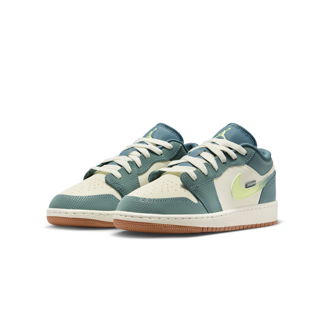 Air Jordan 1 Low SE We Outside