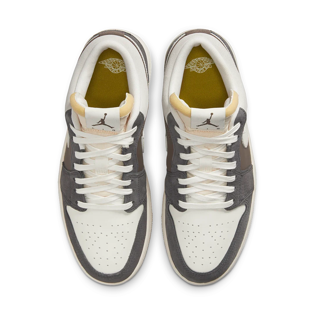 Air Jordan 1 Low SNKRS Day Korea Magpie (2023), White/Grey-Gum (FD0399-004)