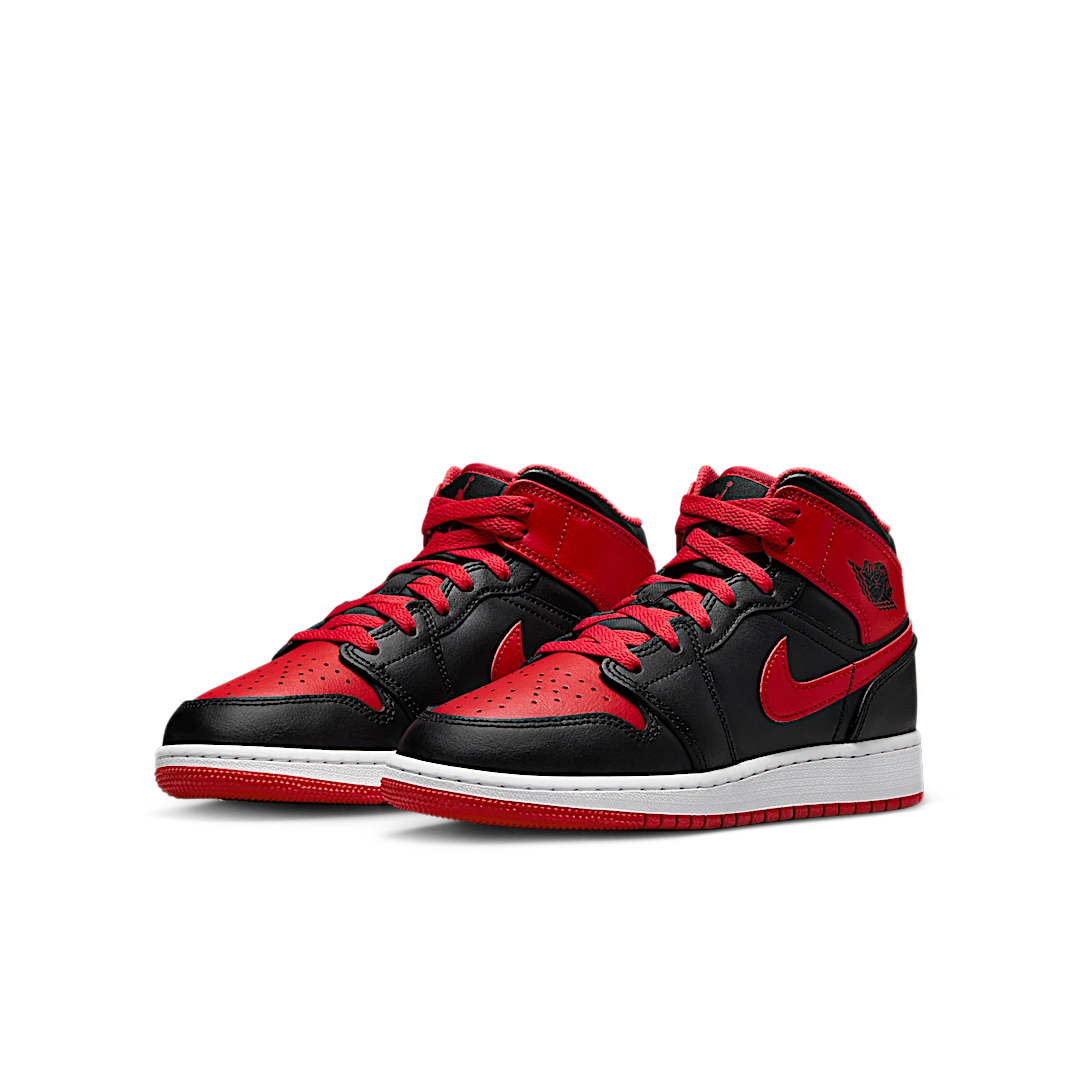 Air Jordan 1 Mid Alternate Bred (2022), Black/Fire Red/White (DQ8423-060)