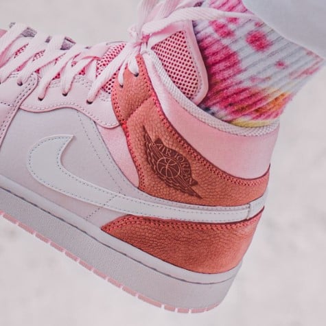 Air Jordan 1 Mid Digital Pink, Digital Pink/White-Pink Foam-Sail (CW5379-600)