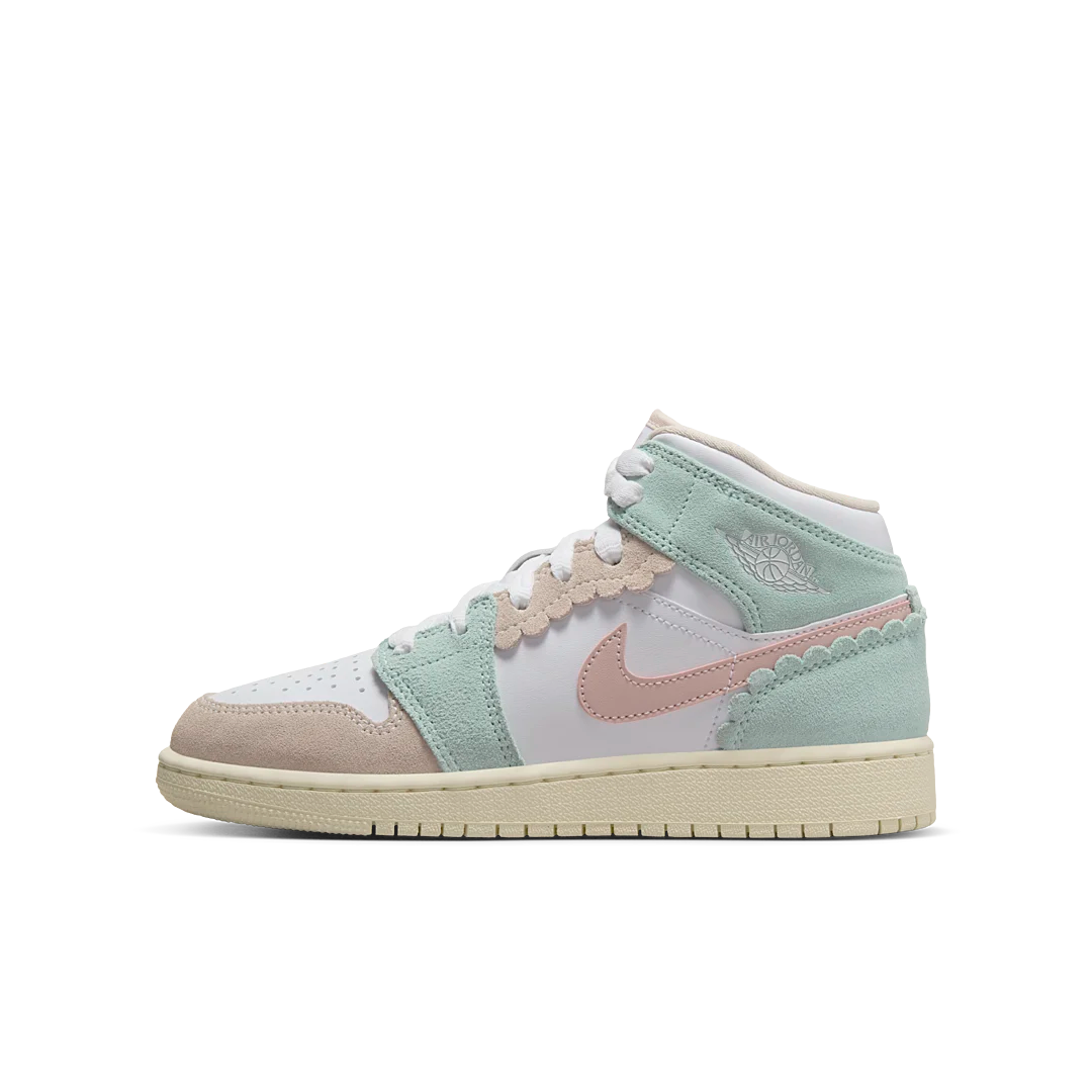 Air Jordan 1 Mid SE Pink Oxford, White/Jade Ice/Guava Ice/Pink Oxford (DZ5361-100)