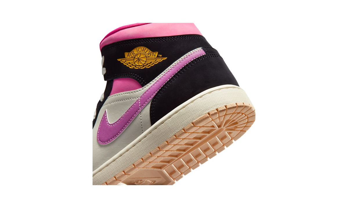 Air Jordan 1 Mid SE World Tour