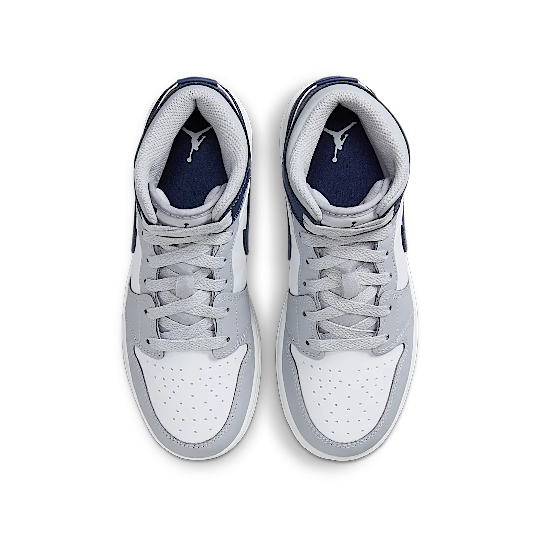 Air Jordan 1 Mid Wolf Grey Midnight Navy, White/Wolf Grey/Midnight Navy (DQ8423-104)