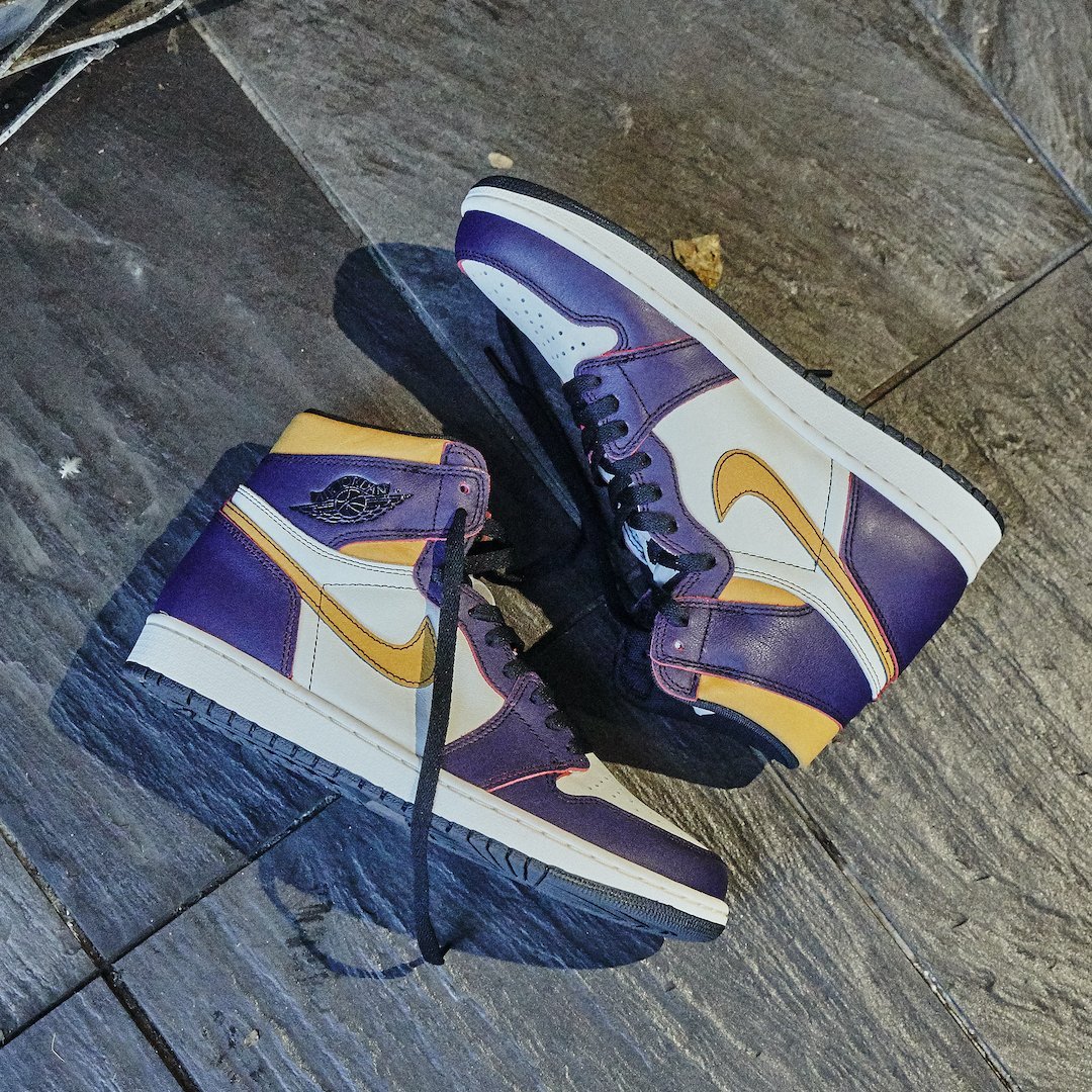 Air Jordan 1 Retro High OG Defiant SB LA to Chicago, Court Purple/Black-Sail-University Gold (CD6578-507)