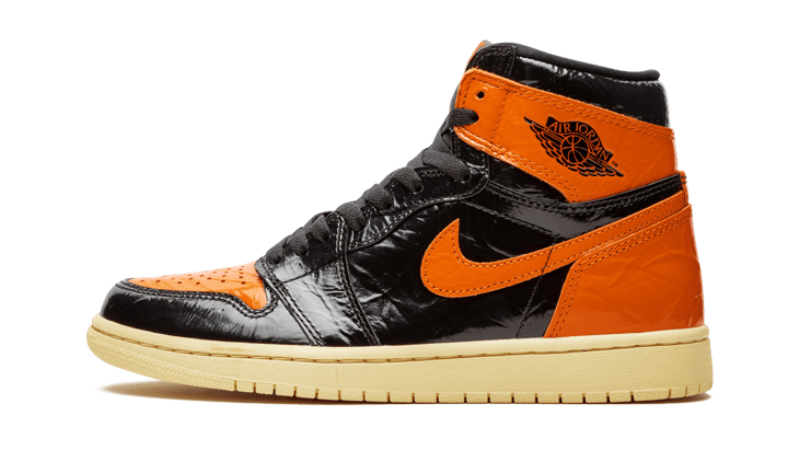 Air Jordan 1 Retro High Shattered Backboard 3.0, Black/Pale Vanilla-Starfish (555088-028 / 575441-028)