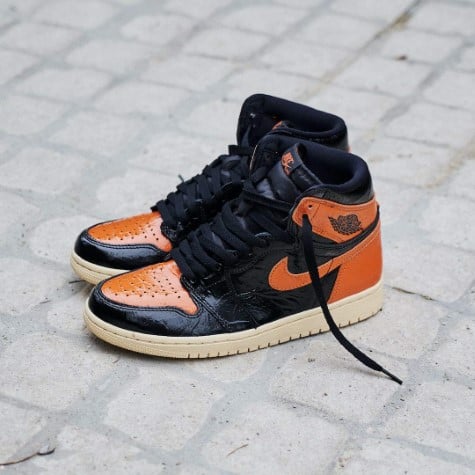 Air Jordan 1 Retro High Shattered Backboard 3.0, Black/Pale Vanilla-Starfish (555088-028 / 575441-028)