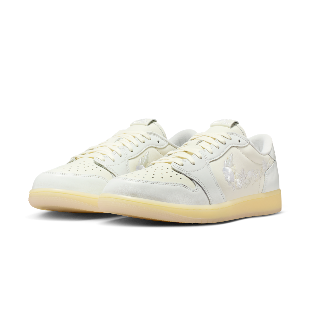 Air Jordan 1 Retro Low OG Rabbit Floral Swoosh