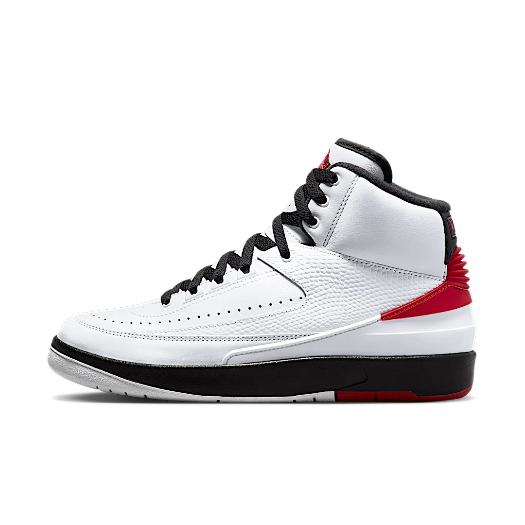 Air Jordan 2 Retro OG Chicago (2022), White/Varsity Red/Black (DX4400-106)