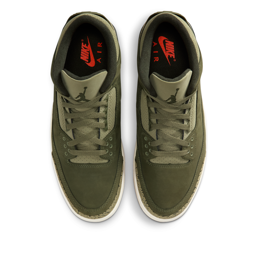 Air Jordan 3 Retro Family Affair, Medium Olive/Sequoia/Neutral Olive/Sail/Total Crimson (DN3707-202)