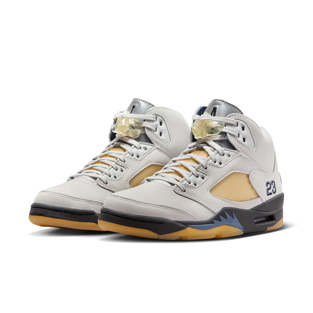 Air Jordan 5 Retro A Ma Maniére Dawn, Photon Dust/Black/Diffused Blue/Pale Ivory (FZ5758-004)