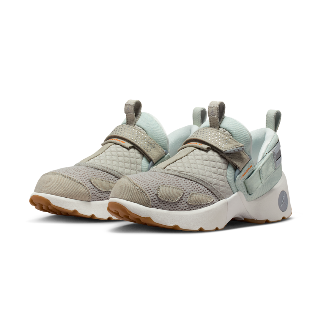 Air Jordan Trunner LX Corduroy White Bright Ceramic Gum