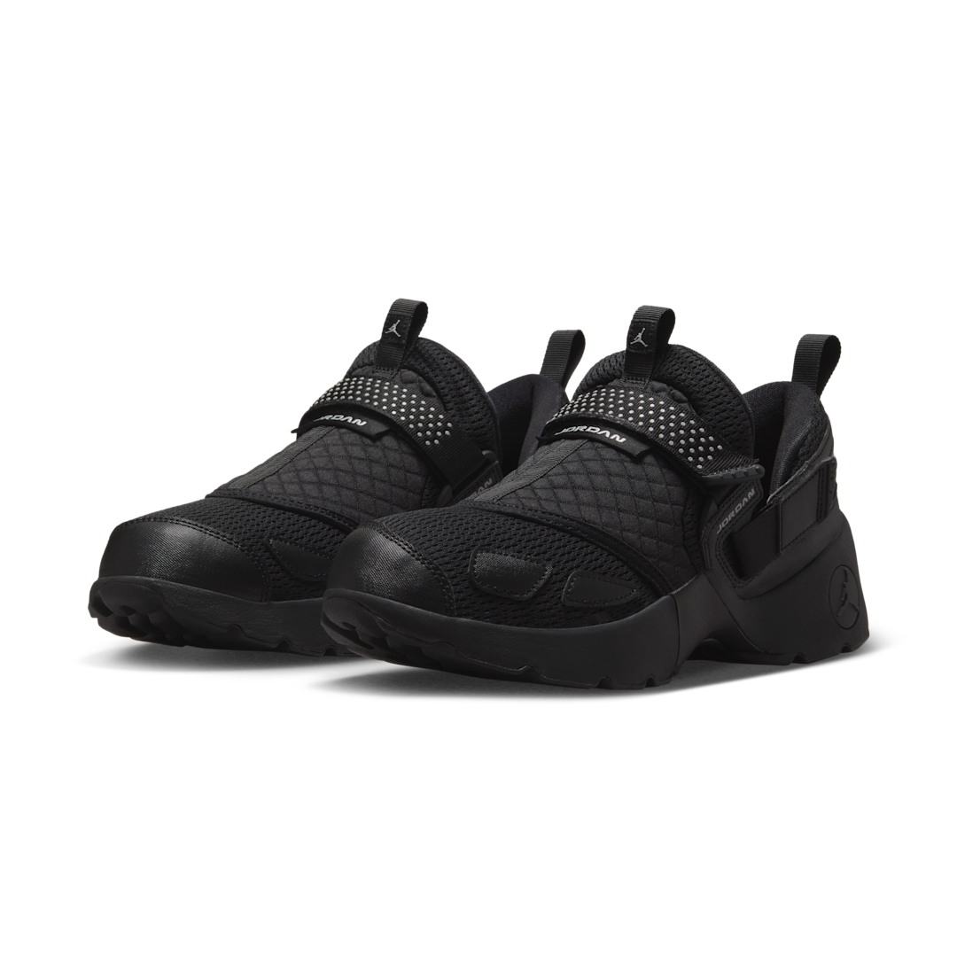 Air Jordan Trunner LX Triple Black, Black/Black/Black (HQ2164-001)