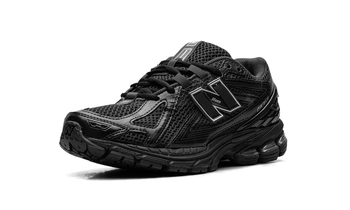 New Balance 1906R Black Metallic Silver
