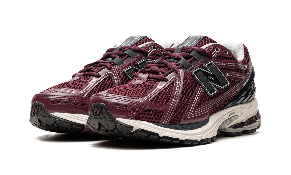 New Balance 1906R Burgundy Black