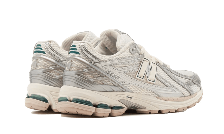 New Balance 1906R Silver Metallic Sea Salt, Silver Metallic/Sea Salt/New Spruce (M1906REE)