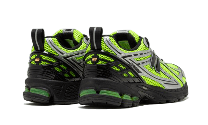 New Balance 1906R Volt Black, Volt/Black (M1906RCG)