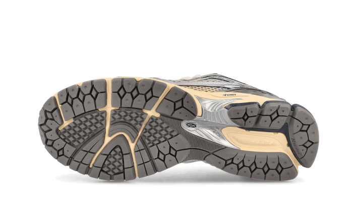 New Balance 1906R thisisneverthat ''The 2022 Downtown Run''