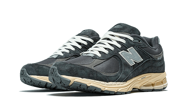 New Balance 2002R Black Dark Grey, Black/Dark Grey/Phantom (M2002RHO)