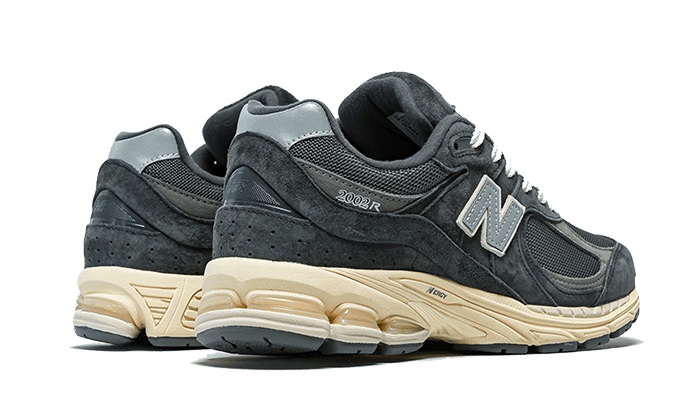 New Balance 2002R Black Dark Grey, Black/Dark Grey/Phantom (M2002RHO)