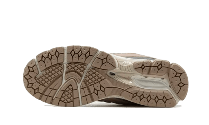 New Balance 2002R Driftwood Sandstone, Driftwood/Sandstone/Moonbeam (M2002RSI)