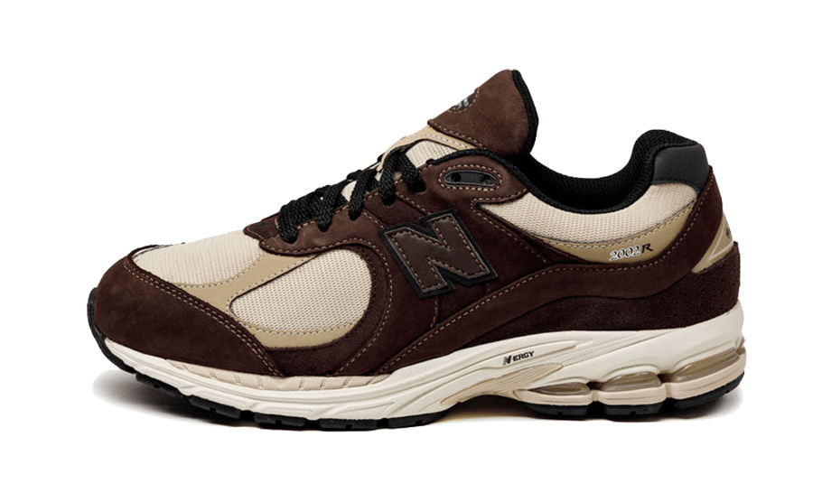 New Balance 2002R Gore-Tex Black Coffee, Black Coffee/Sandstone/ Stoneware (M2002RXQ)