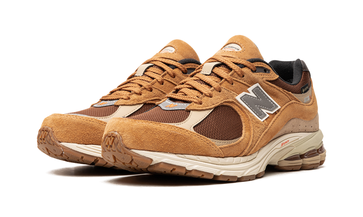New Balance 2002R Gore-Tex Tobacco