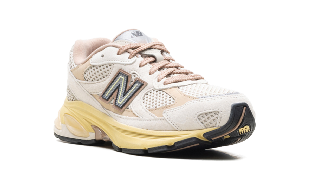 New Balance 2010 Rose Beige