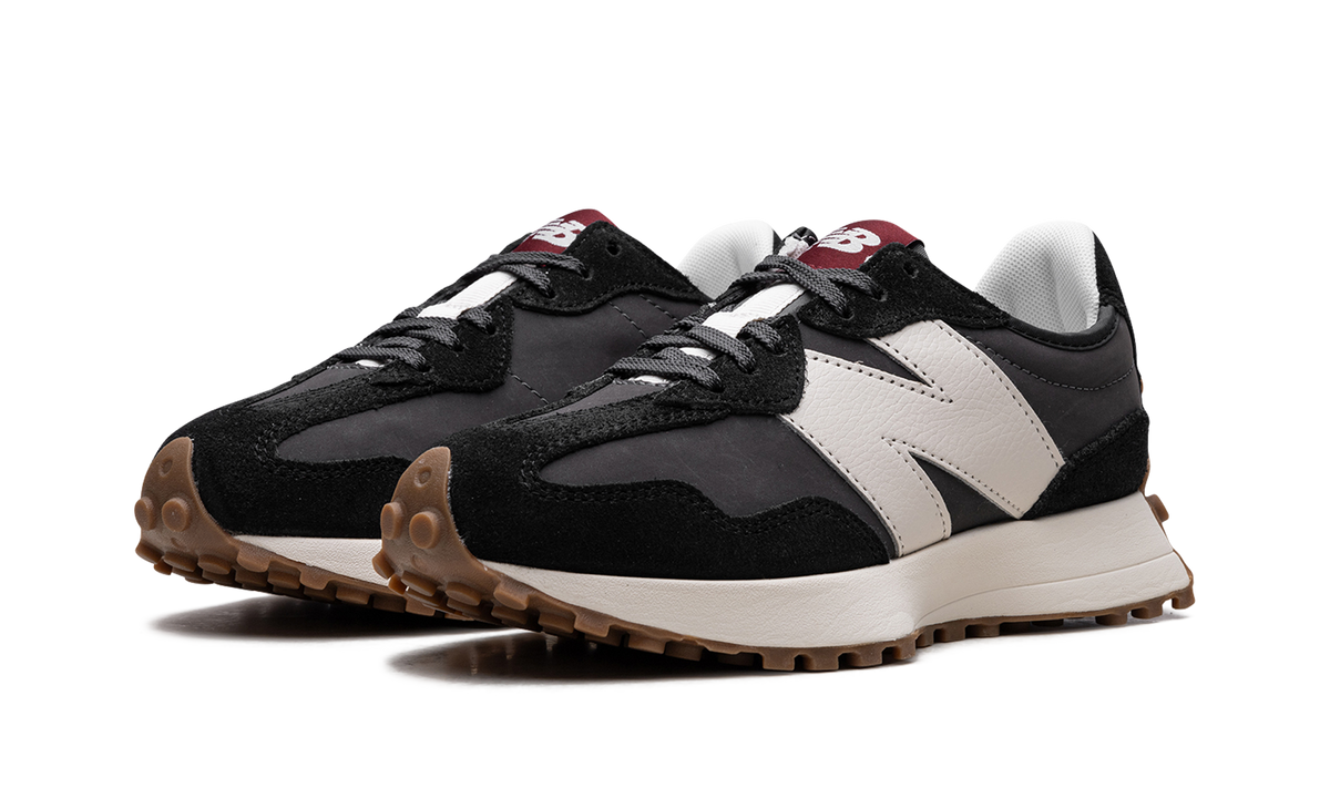New Balance 327 Black Moonbeam