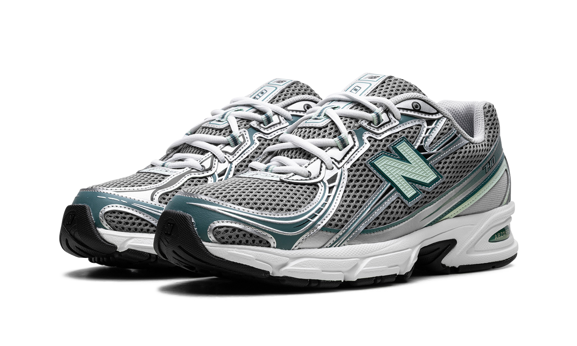 New Balance 740v2 Silver Metallic New Spruce