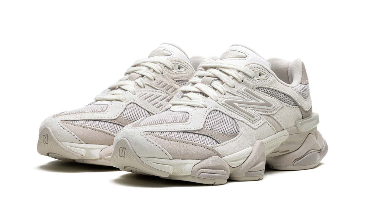 New Balance 9060 Grey Moonbeam
