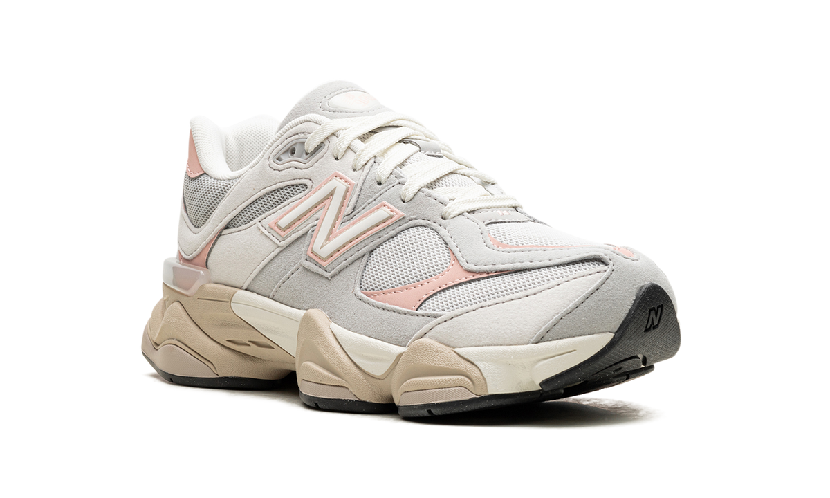 New Balance 9060 Grey Pink