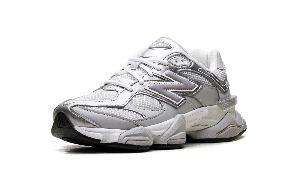 New Balance 9060 Raincloud Truffle Salt